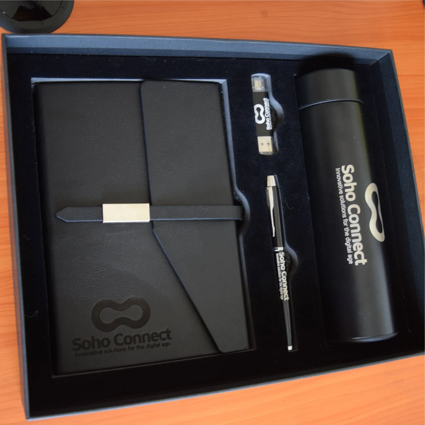 Black Soho Connect branded corporate gift set with notebook, insulated bottle and pen